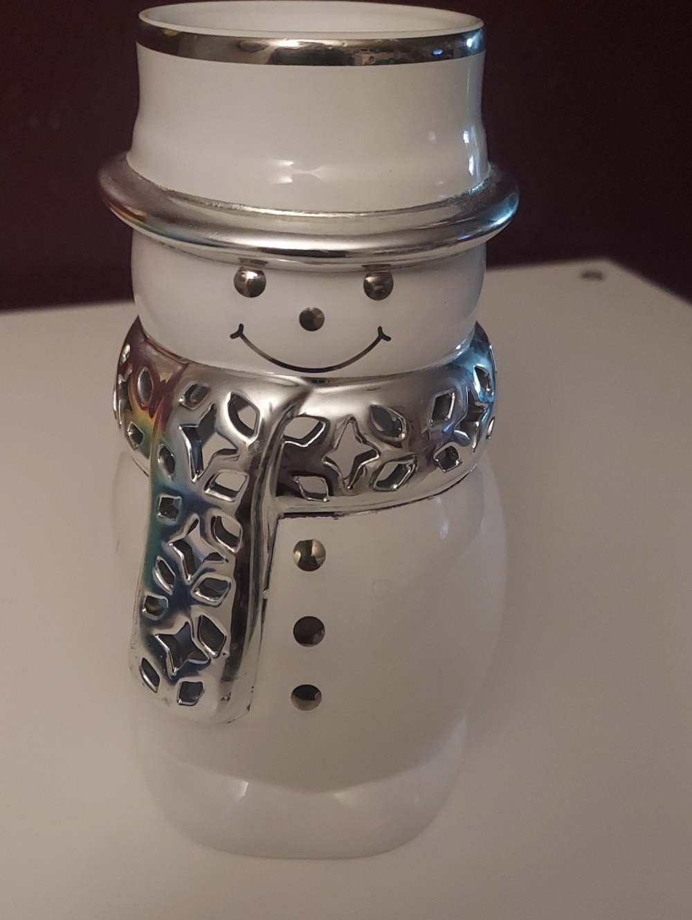 Ceramic Snowman Decorative Oil Warmer with Silver Accents - White